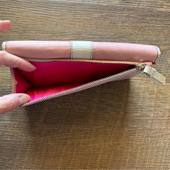 Coach Trifold Leather Wallet in Baby Pink and White With Bright Pink Checkbook - Picture 3 of 6